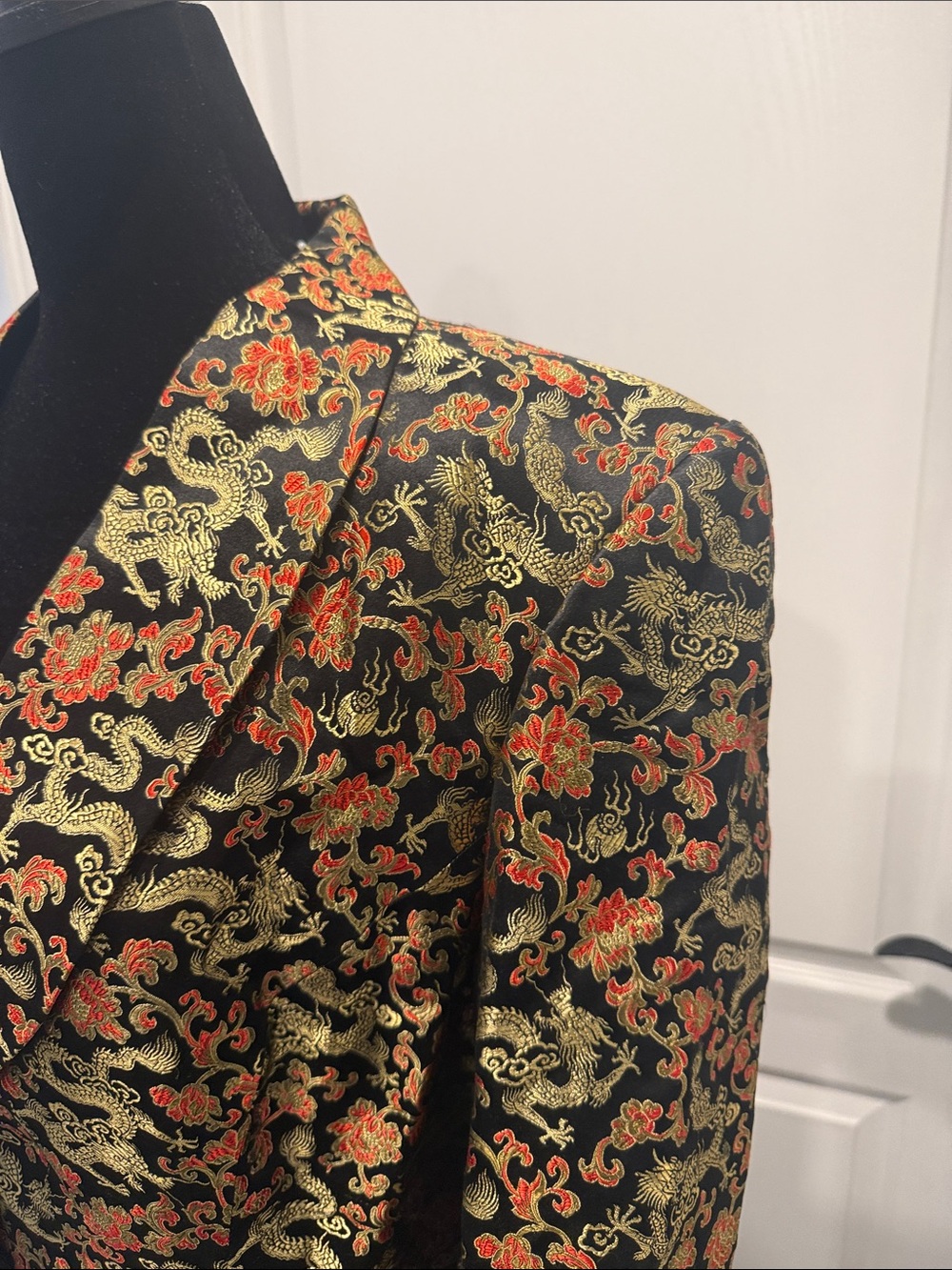 Women's Metallic Brocade Blazer in Gold & Black - Picture 4 of 12